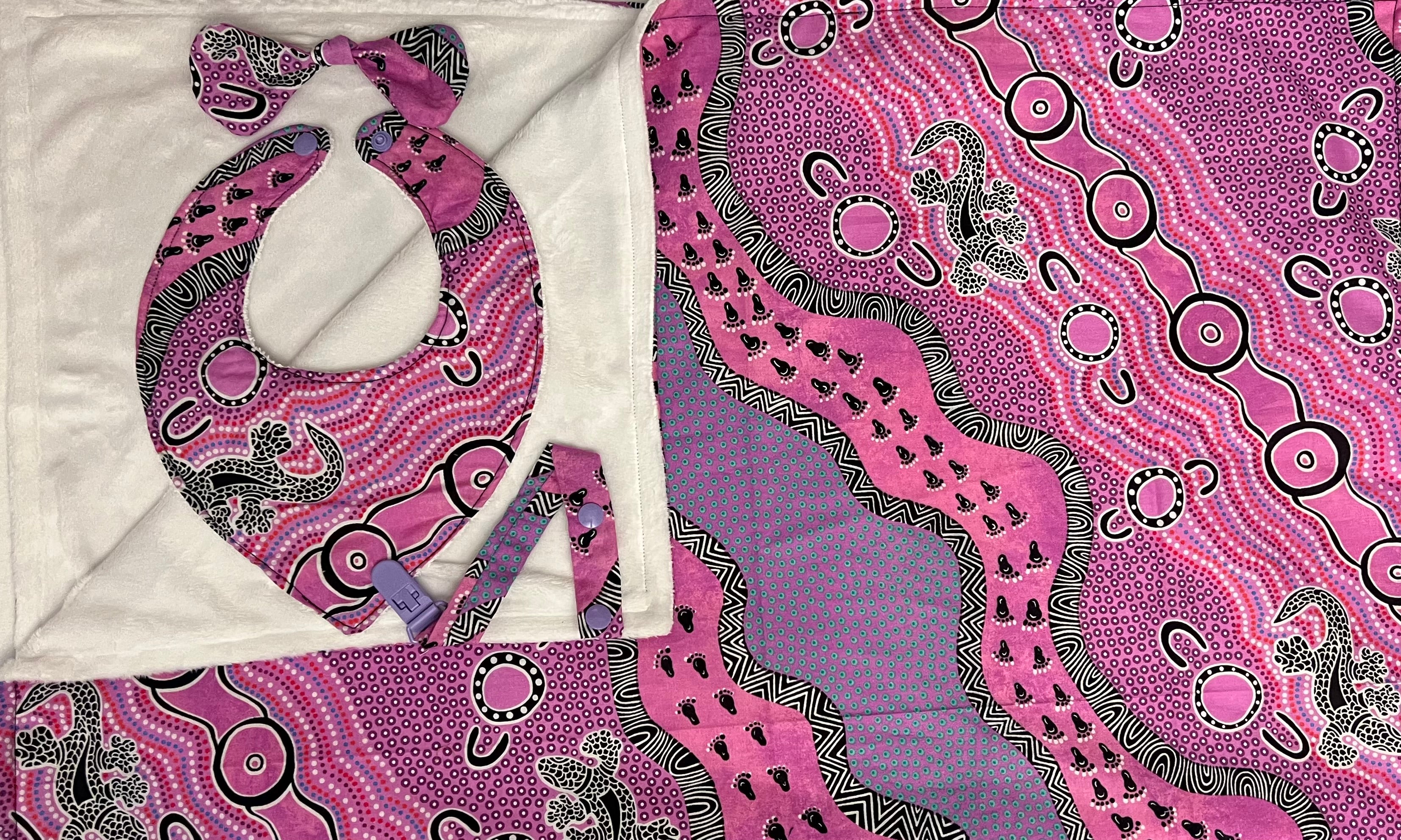 Mulaka Hunting Pink Blanket Bundle